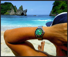 Load image into Gallery viewer, Island Time 420SS w Bottle Band
